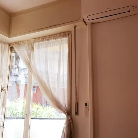 Private Garage,air Cond, Quite, Near Train Station