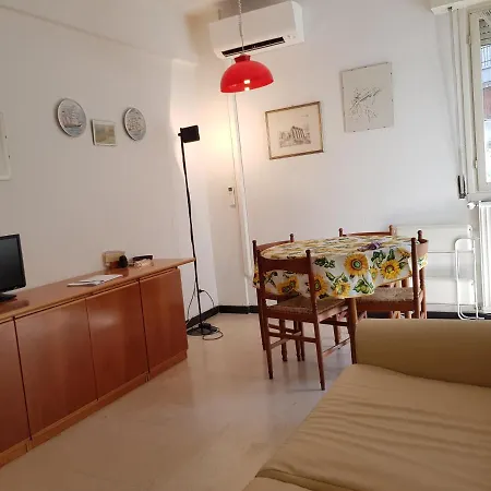 Private Garage,air Cond, Quite, Near Train Station * Rapallo